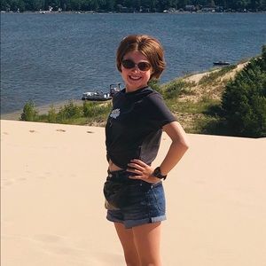 Meet your Posher, Kailyn